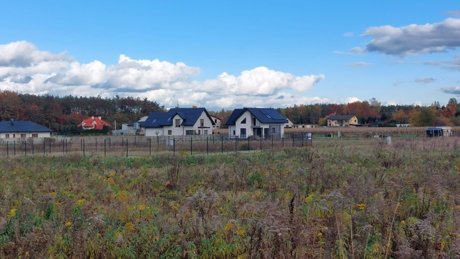 Działka na sprzedaż