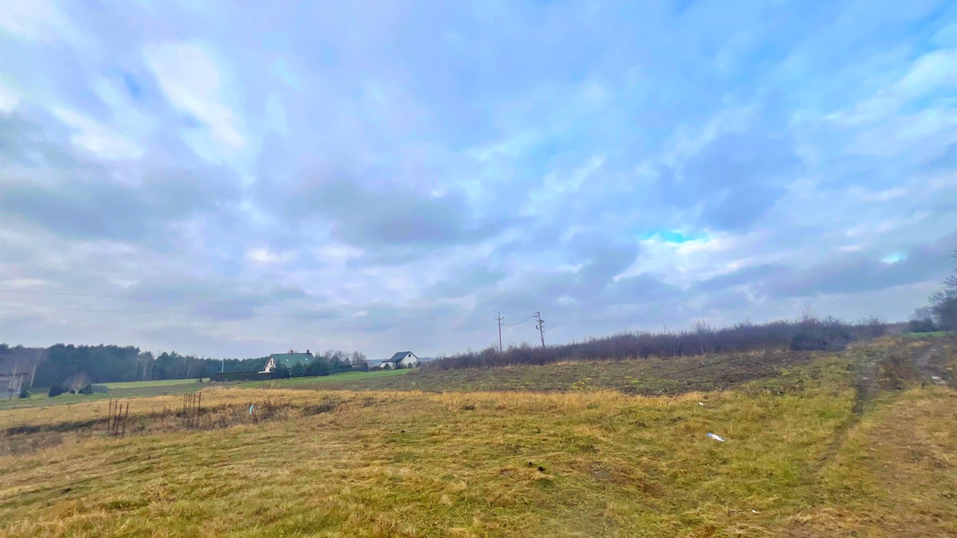 Działka na sprzedaż